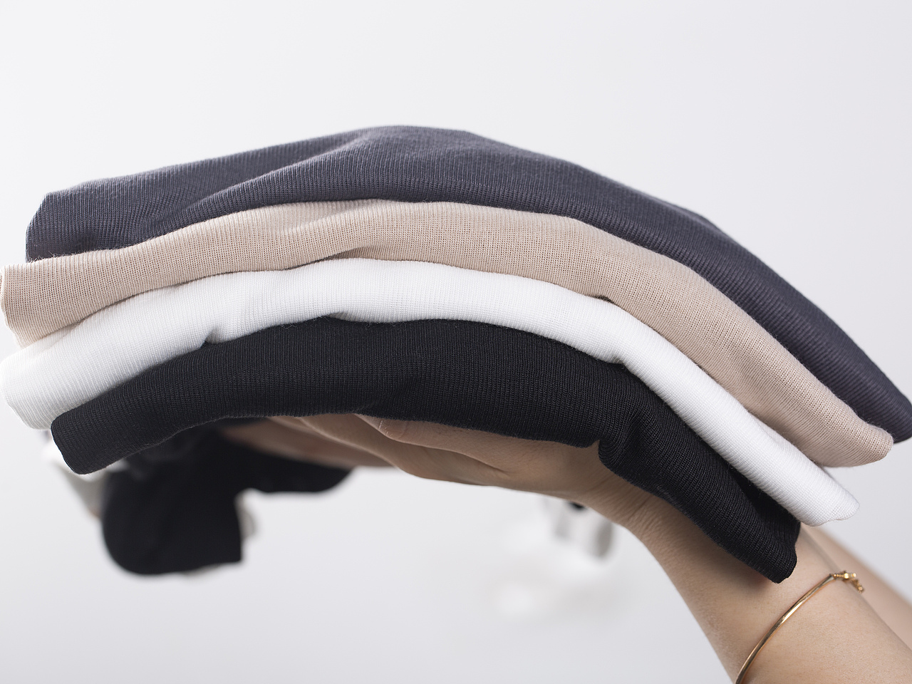 BIMO碧茉 蚕丝蛋白水面膜打底衫