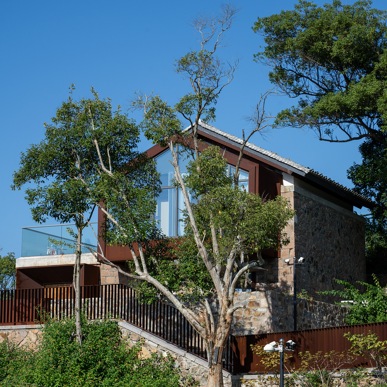 海邊的石頭酒店（圖ZMzUyMjk2Nzcy） - 環(huán)境/建筑攝影 - 站酷設(shè)計(jì)師驚風(fēng)wjf原創(chuàng)素材 - 站酷ZCOOL