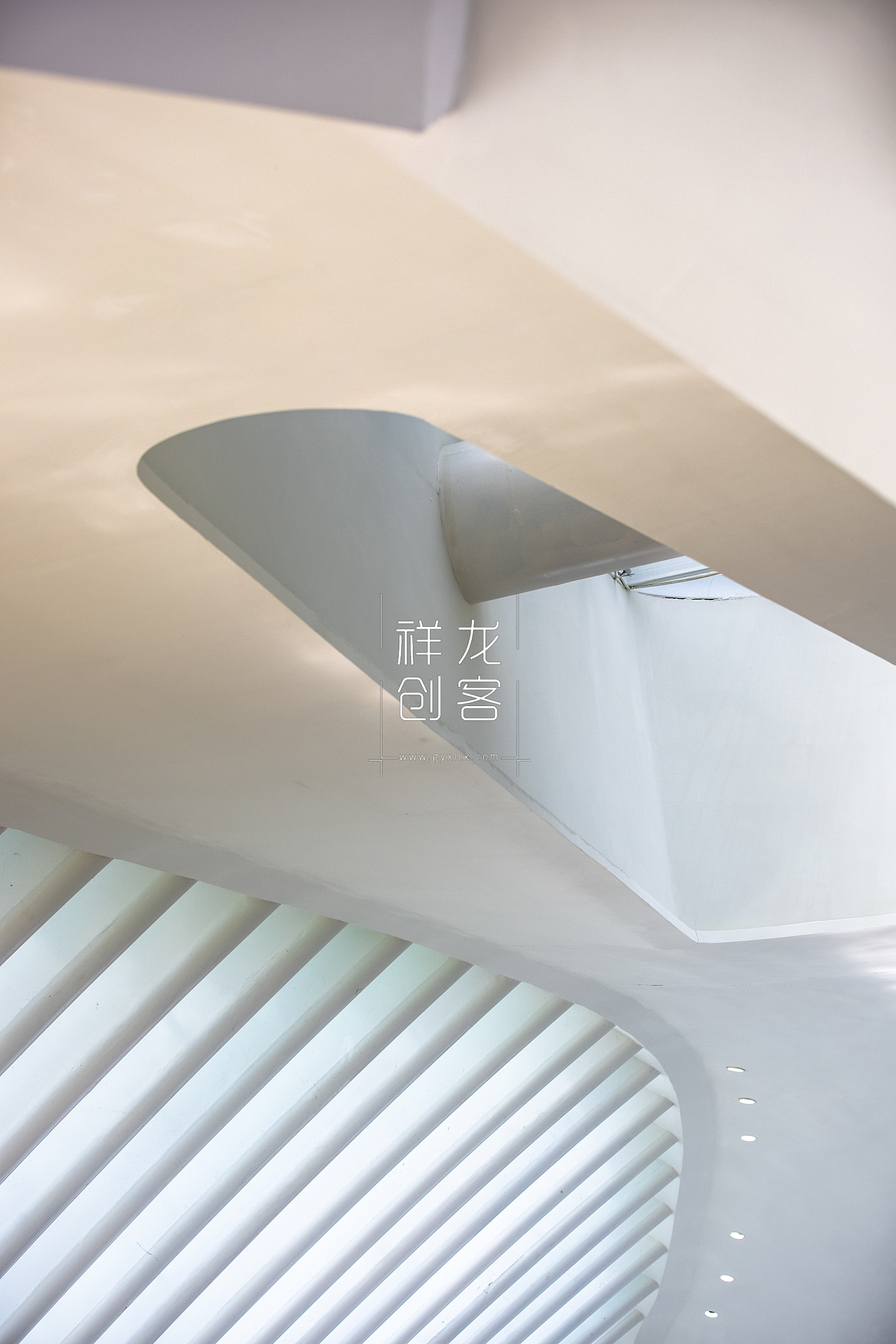 贵阳国际时尚发布中心（图ZMzEyMzQ3ODE2） - 环境/建筑摄影 - 站酷设计师祥龙创客科技原创素材 - 站酷ZCOOL