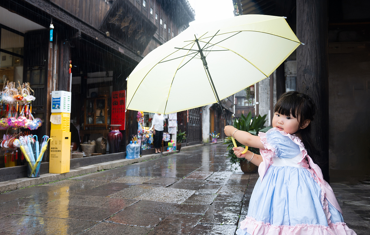 雨润江南（图ZMzUxMTMzNDE2） - 人像摄影 - 站酷设计师爱插画的二球原创素材 - 站酷ZCOOL