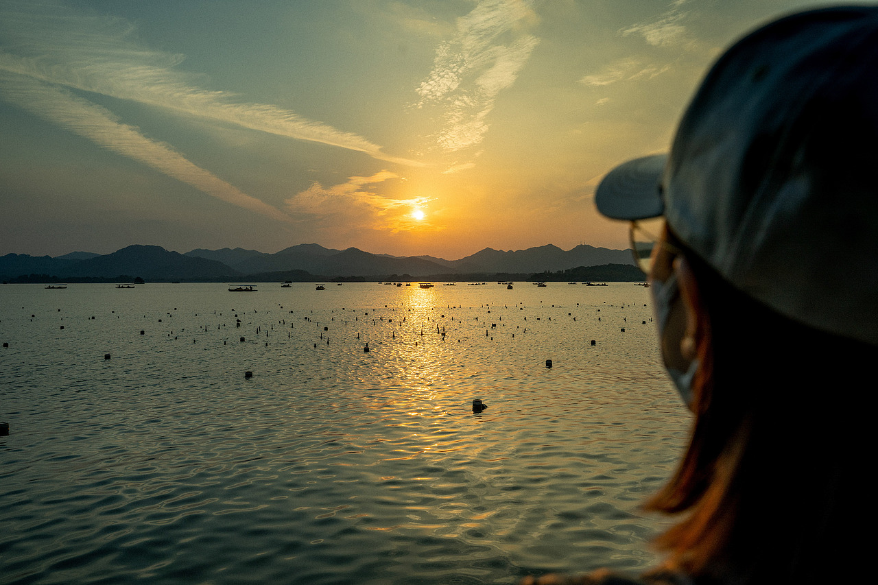 我在西湖很想你