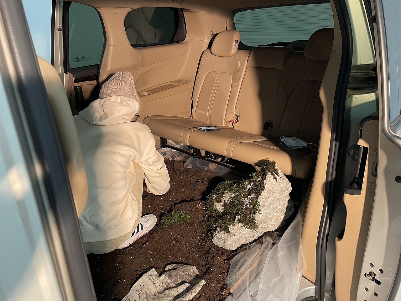 果粒出行平面kv拍摄（含案例过程细节分享）（图ZMzIwNTA4OTIw） - 人像摄影 - 站酷设计师丛志文原创素材 - 站酷ZCOOL