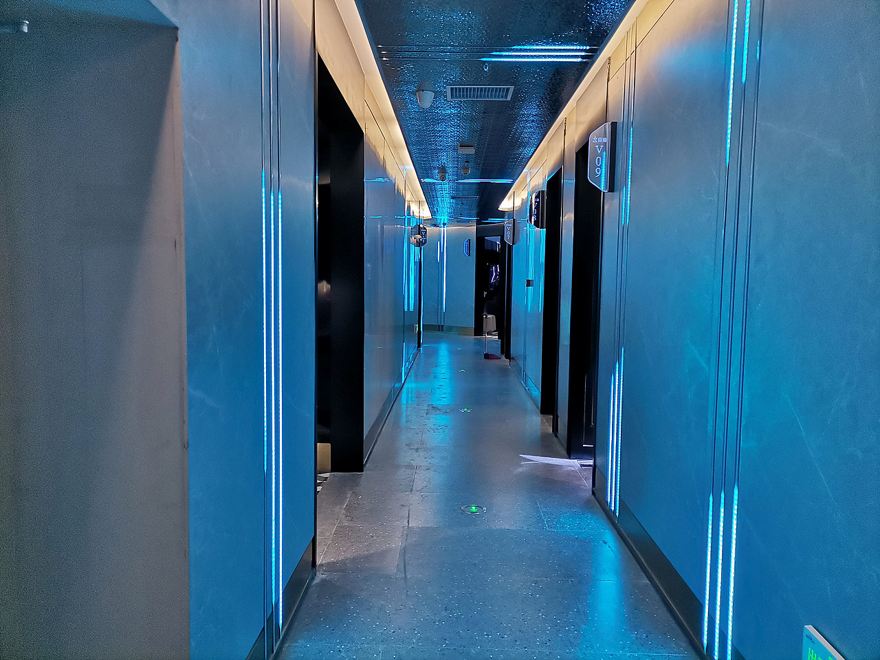 银川装修公司|银川鼎龙音乐餐厅装修设计实景方案（图ZMzU3OTEyNzY0） - 商业空间设计 - 站酷设计师宁夏镹臻工装原创素材 - 站酷ZCOOL