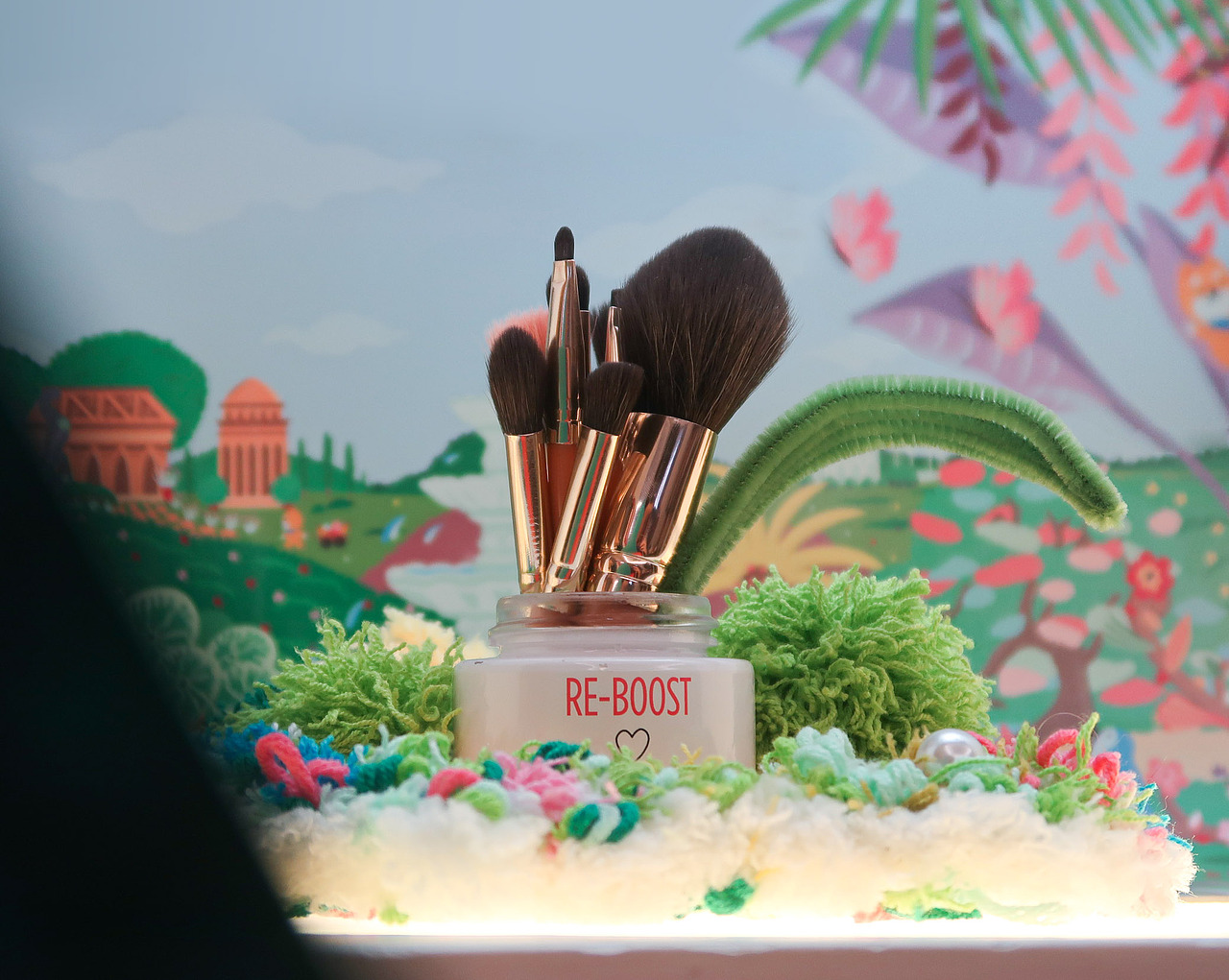 站酷×娇韵诗my CLARINS 好食肌长绽放丨空瓶改造设计（图ZMzQ1MTIxNzg0） - 海报 - 站酷设计师楠熙原创素材 - 站酷ZCOOL