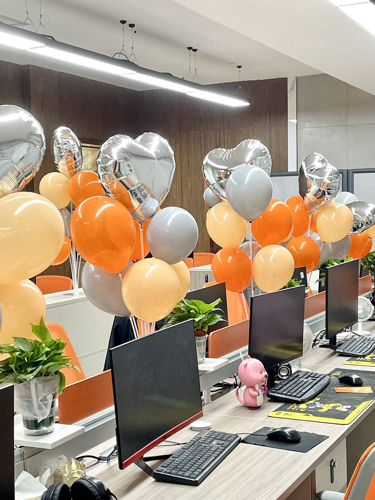 乔迁大吉!这才是设计公司搬家该有的样子