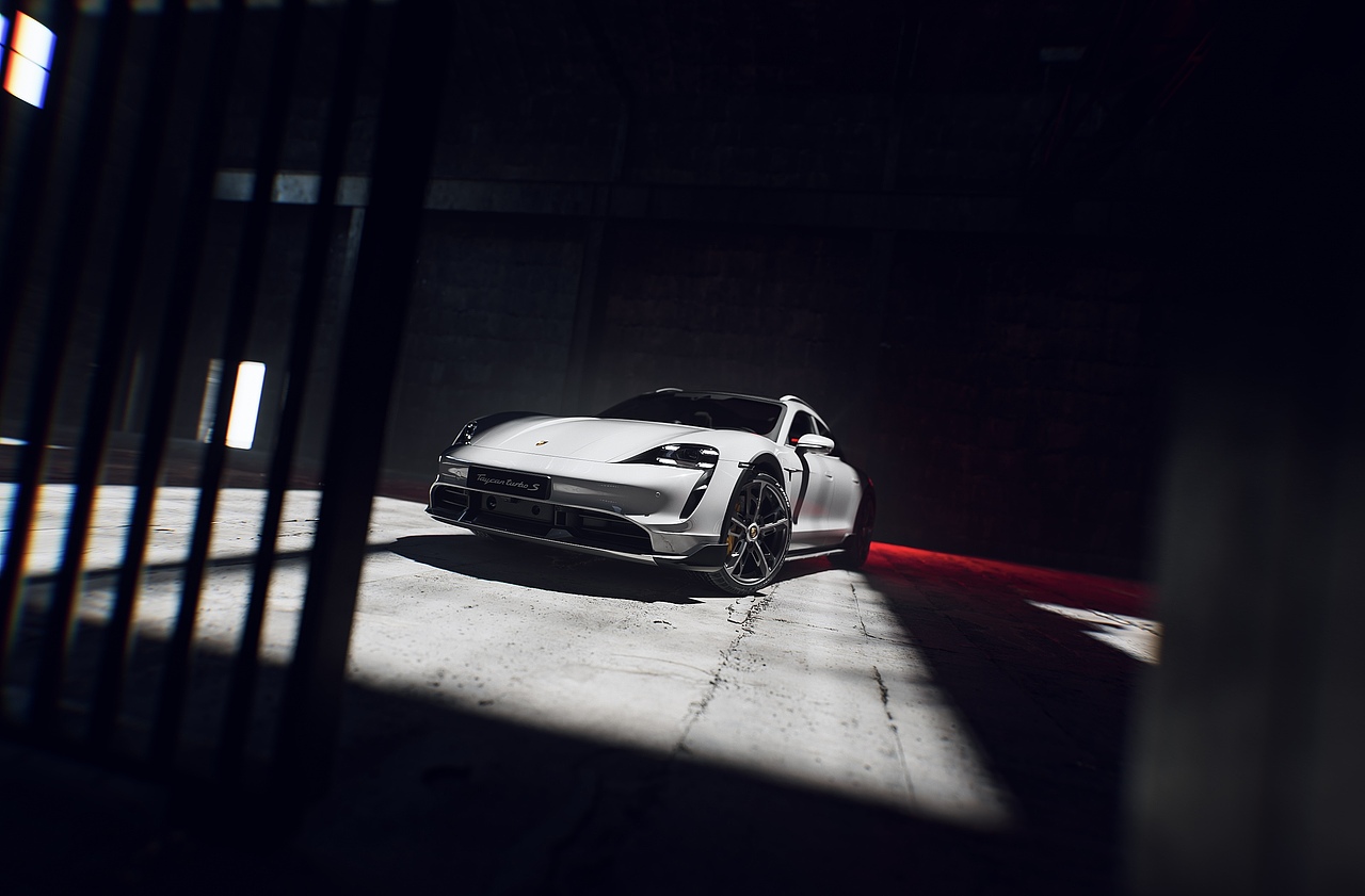 Taycan Turbo S Cross Turismo/AMG SL 63