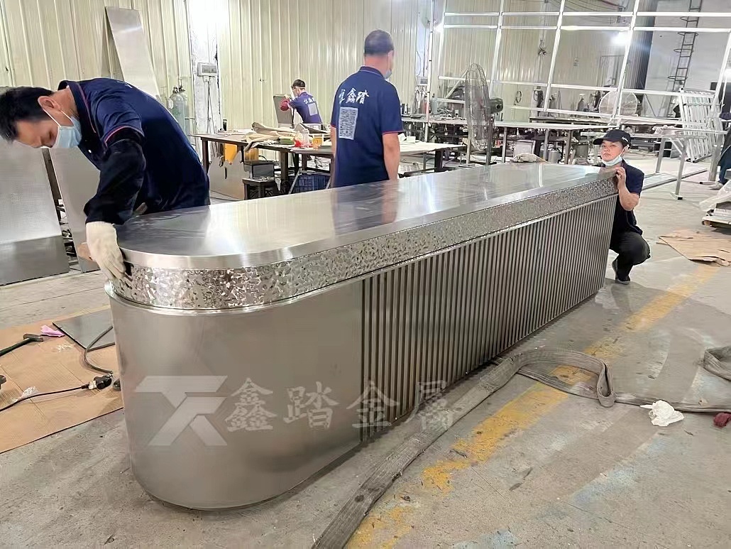 定制吧台 酒店售楼部大堂不锈钢双色接待台 实景图片