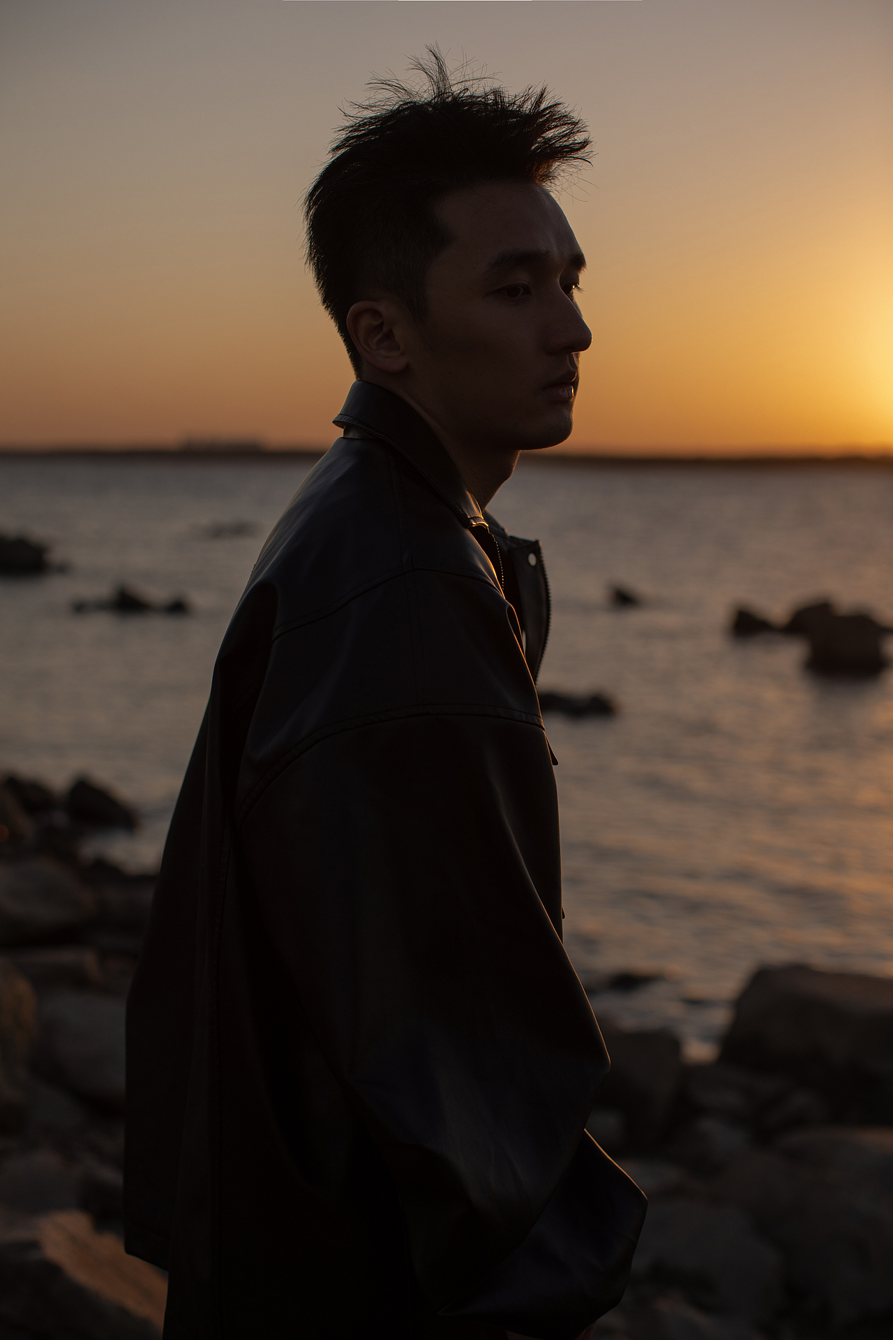 沉溺于橘色的晚风