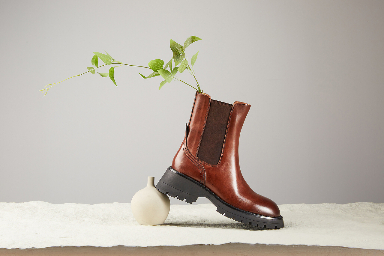 靴子的创意图（图ZMzE2MDI3NDA4） - 产品摄影 - 站酷设计师猪可乐原创素材 - 站酷ZCOOL