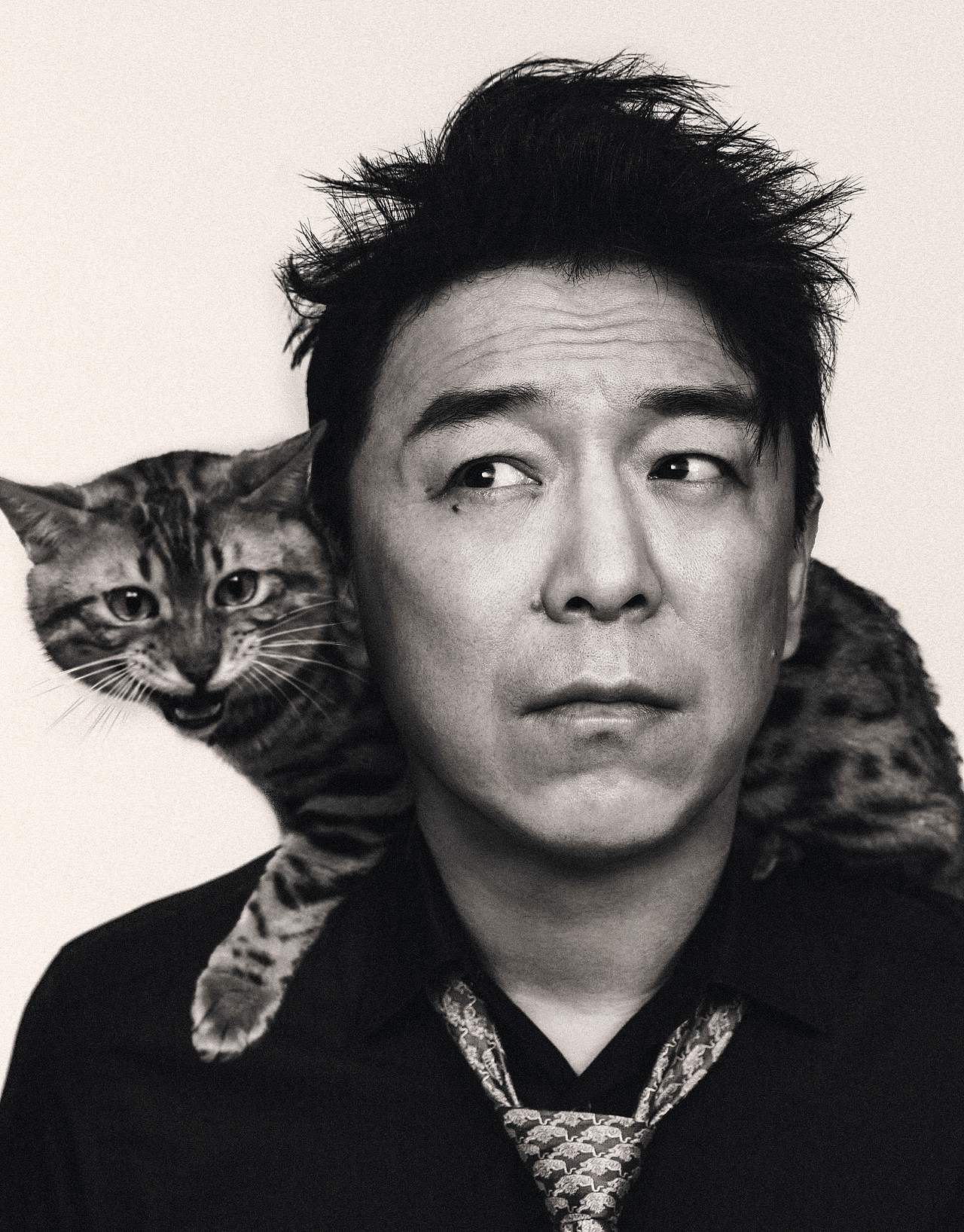 黄渤《男人风尚》7月刊（图ZMzA4OTgxNjI4） - 时尚/艺术摄影 - 站酷设计师修图师Dahai大海原创素材 - 站酷ZCOOL