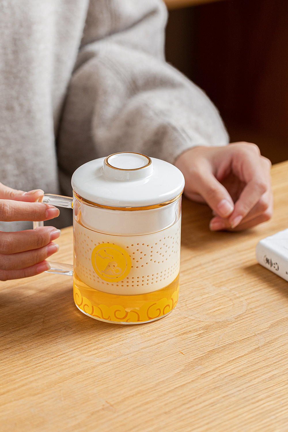 【原创陶瓷礼品】2023年兔年作品-奔富钱兔