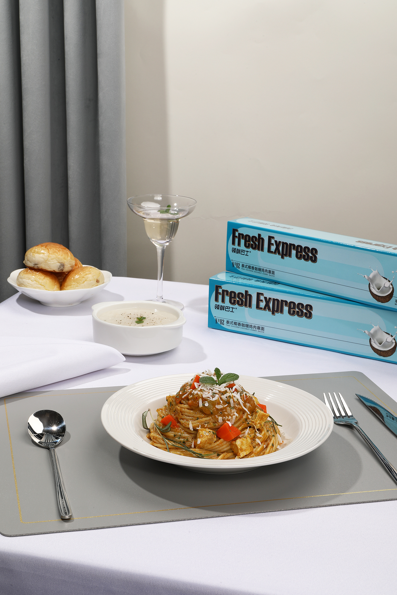 领鲜巴士旗舰店意面拍摄 / 电商产品拍摄