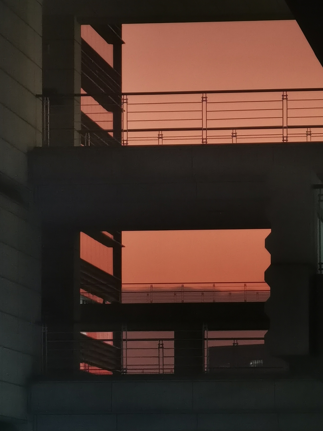 落日熔金，暮云合璧【日常随拍】（图ZMzU3MjE1ODI4） - 风光摄影 - 站酷设计师邵初原创素材 - 站酷ZCOOL