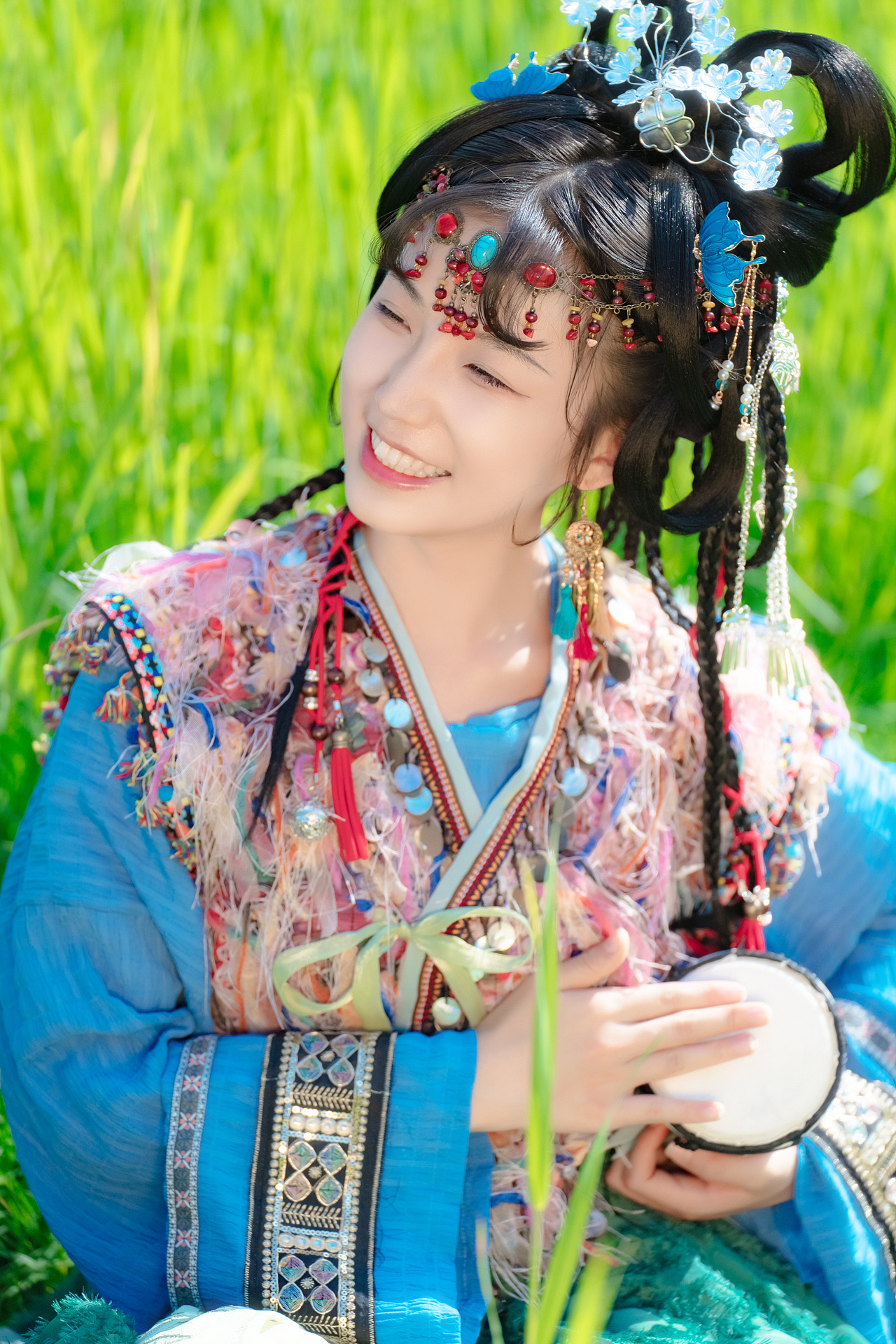 苗疆少女（图ZMjk5MzkyNTM2） - 人像摄影 - 站酷设计师冰糖葫芦薄荷心原创素材 - 站酷ZCOOL