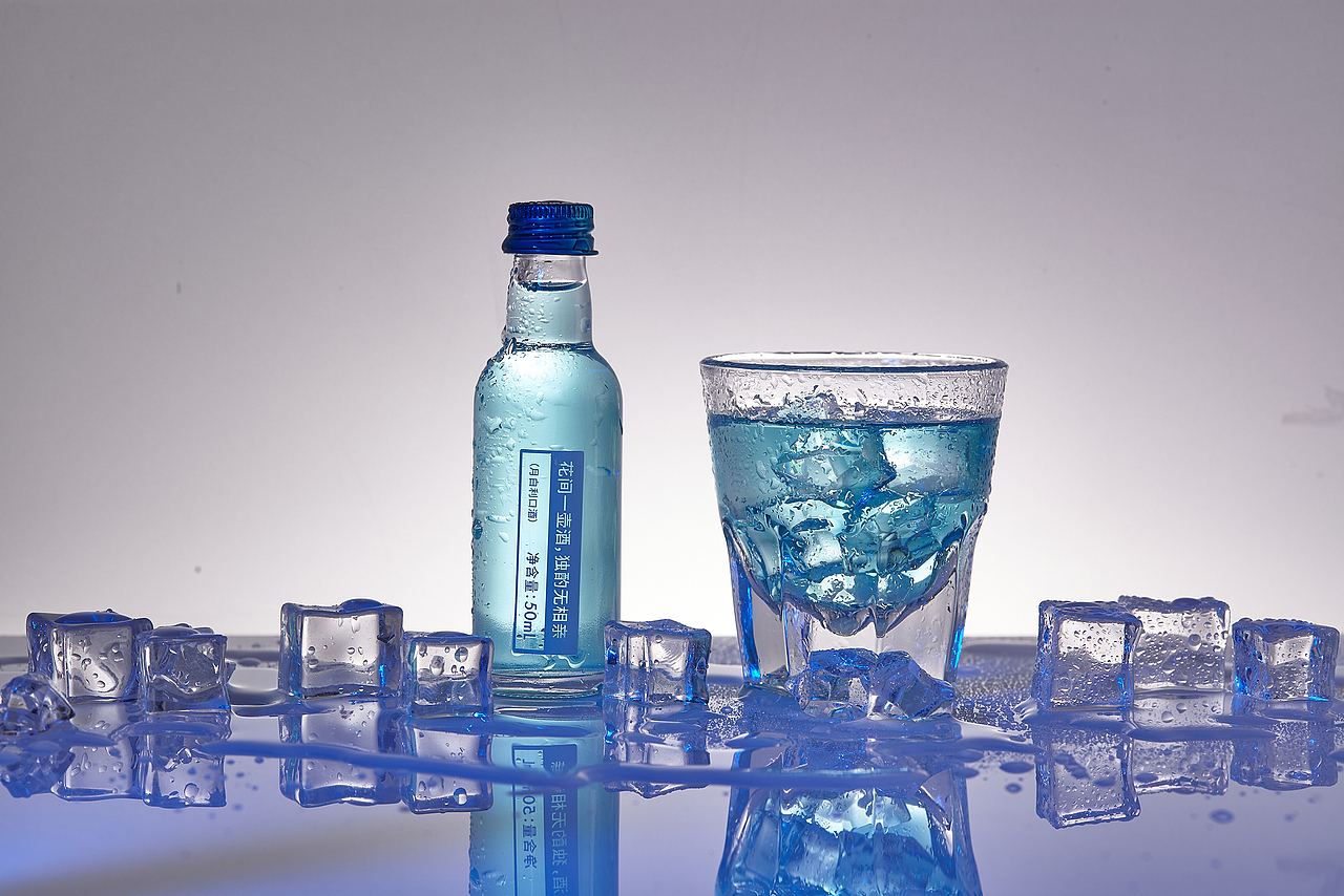 「静物摄影」利口酒果味酒平面广告拍摄教程