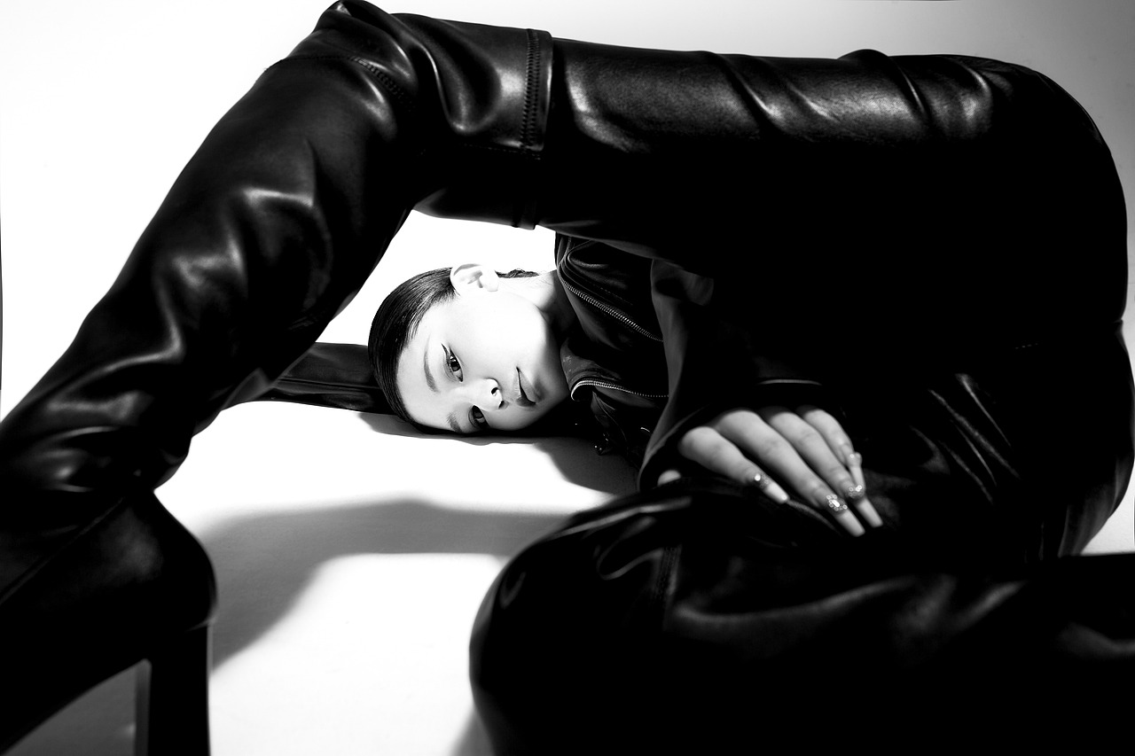 #艺术写真（图ZMzI5MTc5ODg0） - 人像摄影 - 站酷设计师摄影师农夫原创素材 - 站酷ZCOOL