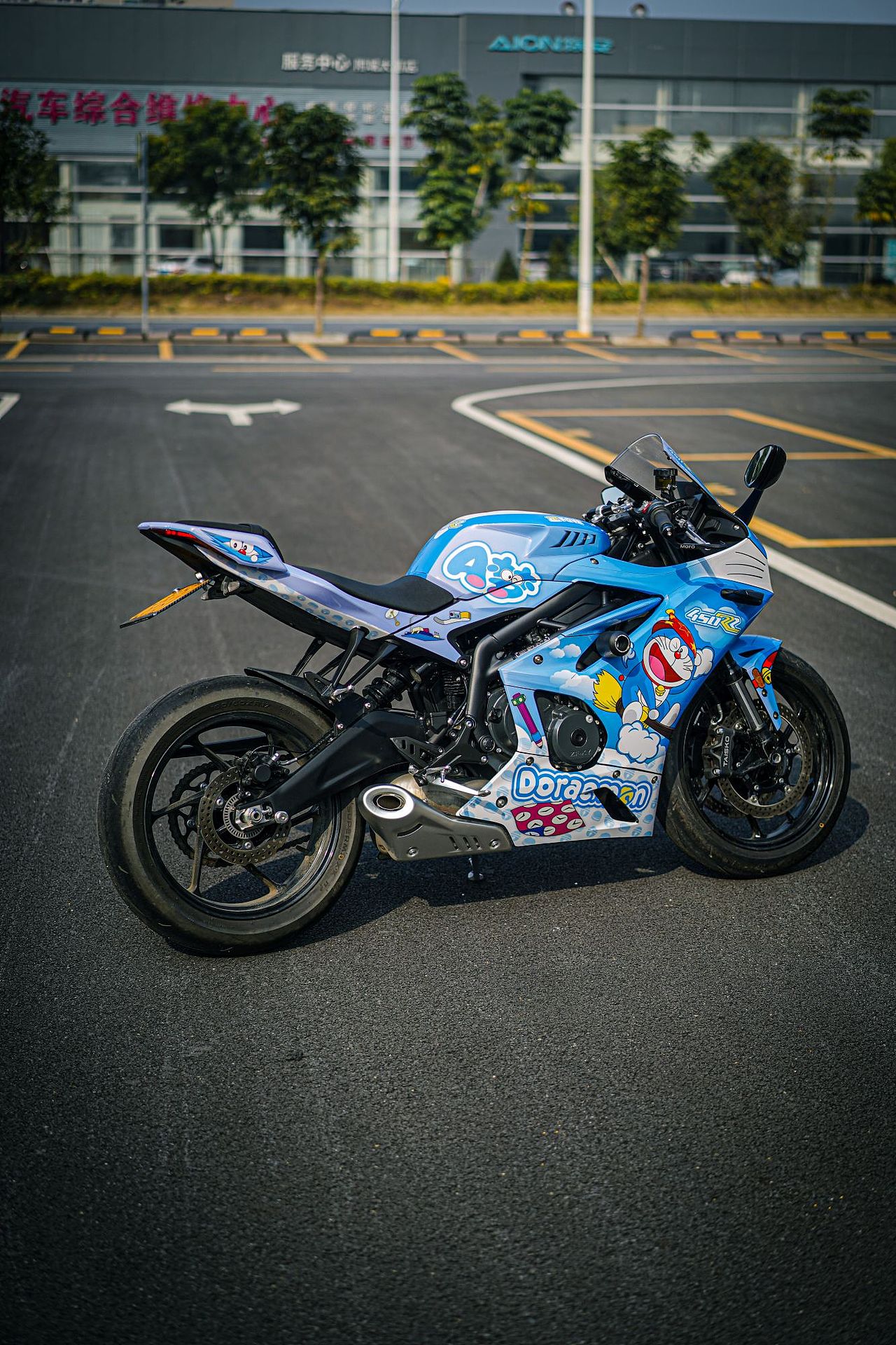 凯越机车450RR哆啦A梦定制涂装案例分享