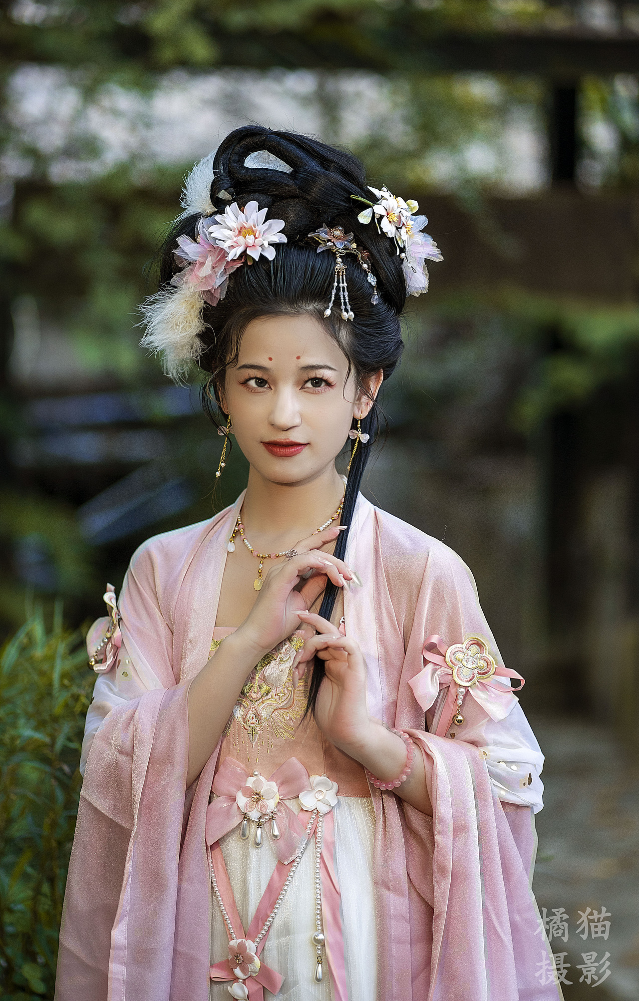 汉服摄影（图ZMzIzNjE2ODI0） - 人像摄影 - 站酷设计师橘猫插画原创素材 - 站酷ZCOOL