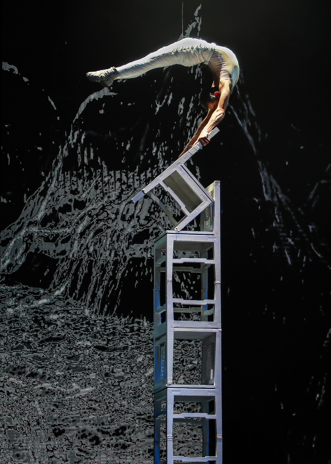 杂技展演 济南市杂技团杂技剧《泉城记忆》