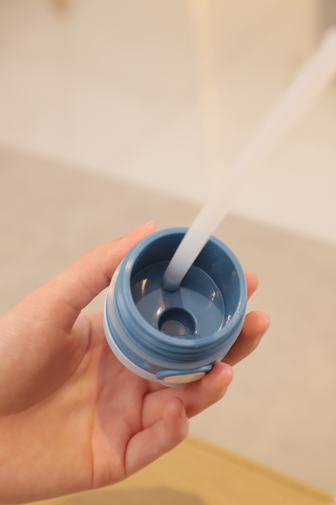 儿童水杯（图ZMzM1MTI1OTA0） - 产品摄影 - 站酷设计师不是偷你猪的那位原创素材 - 站酷ZCOOL