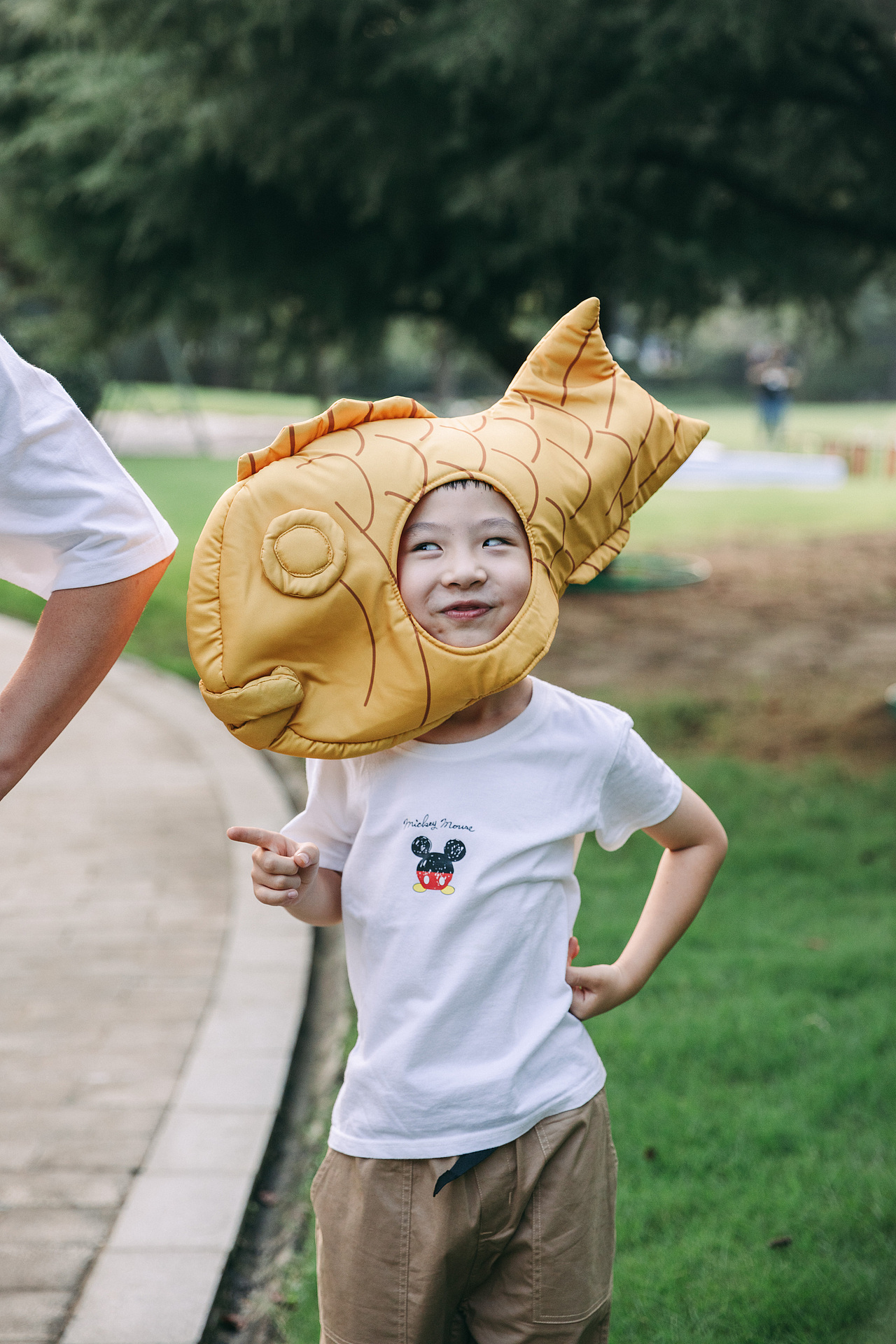 镶着金边的童年