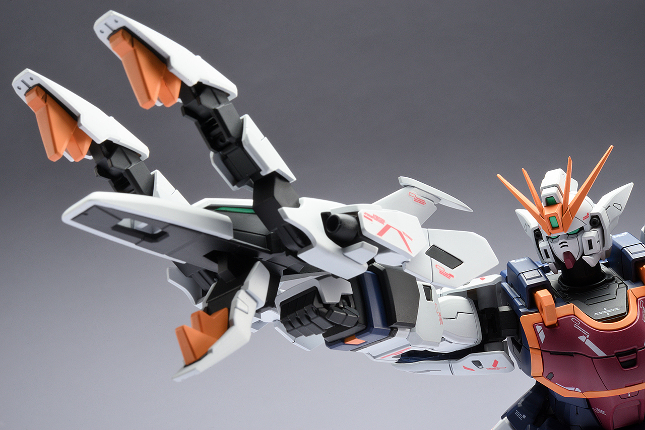 mg獠牙装备神龙高达