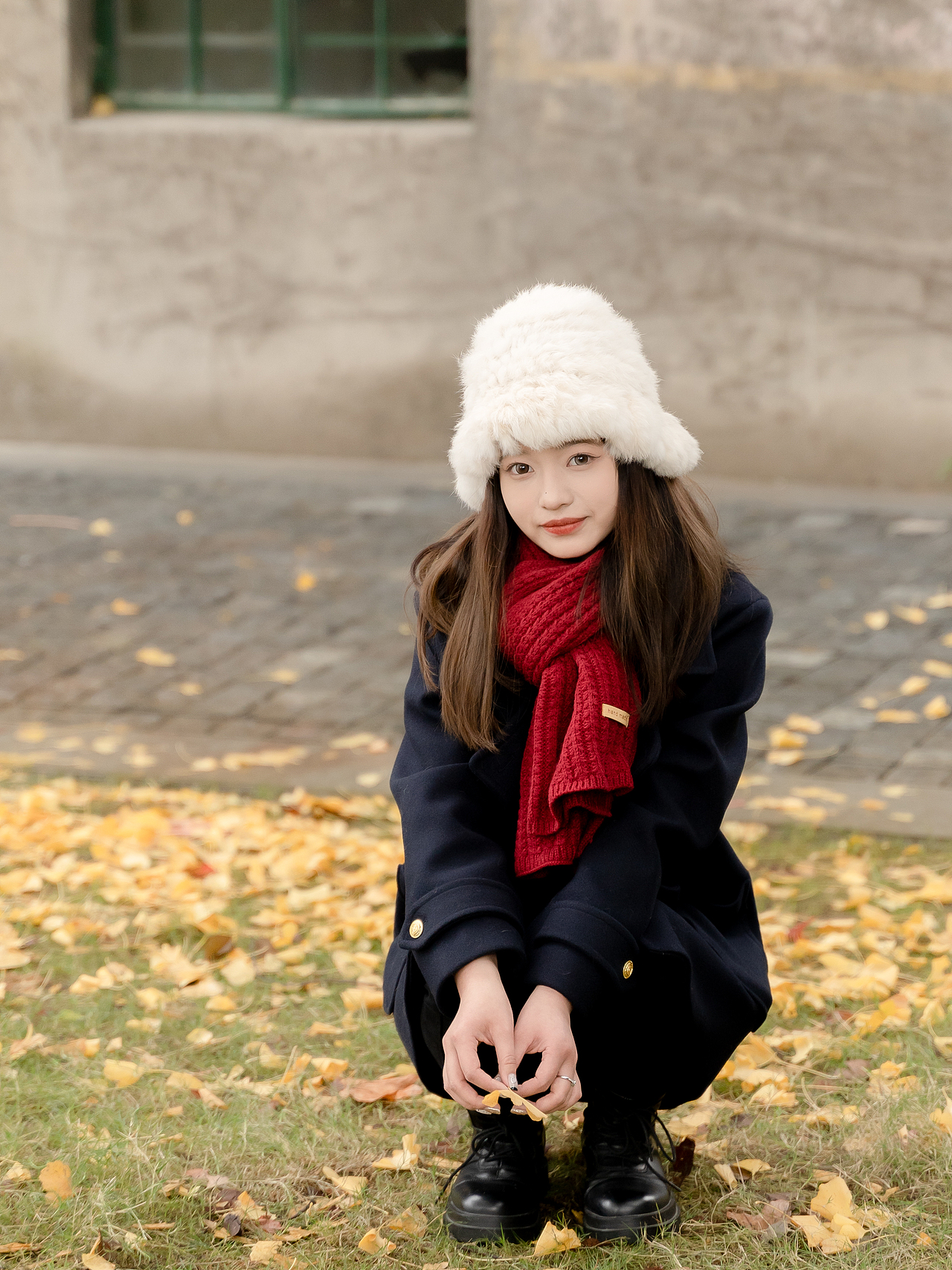 一棵银杏树下的秋日氛围感（图ZMzIzNDk3NTk2） - 人像摄影 - 站酷设计师許诺原创素材 - 站酷ZCOOL