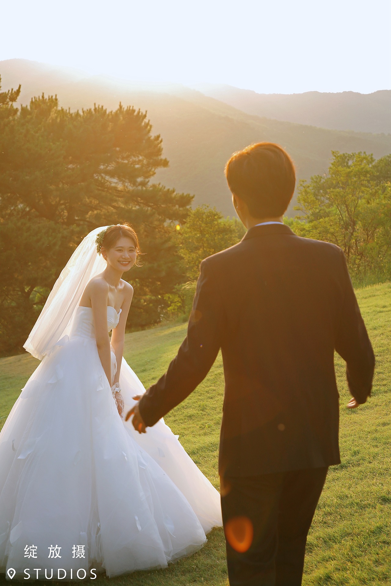 被说是甜到掉牙的草坪婚纱照 | 森系