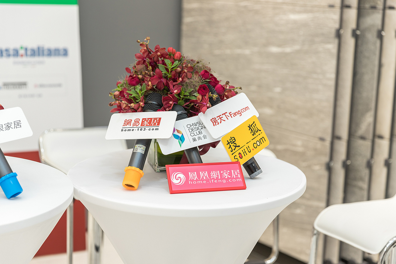 上海进口瓷砖旗舰店开业前拍摄