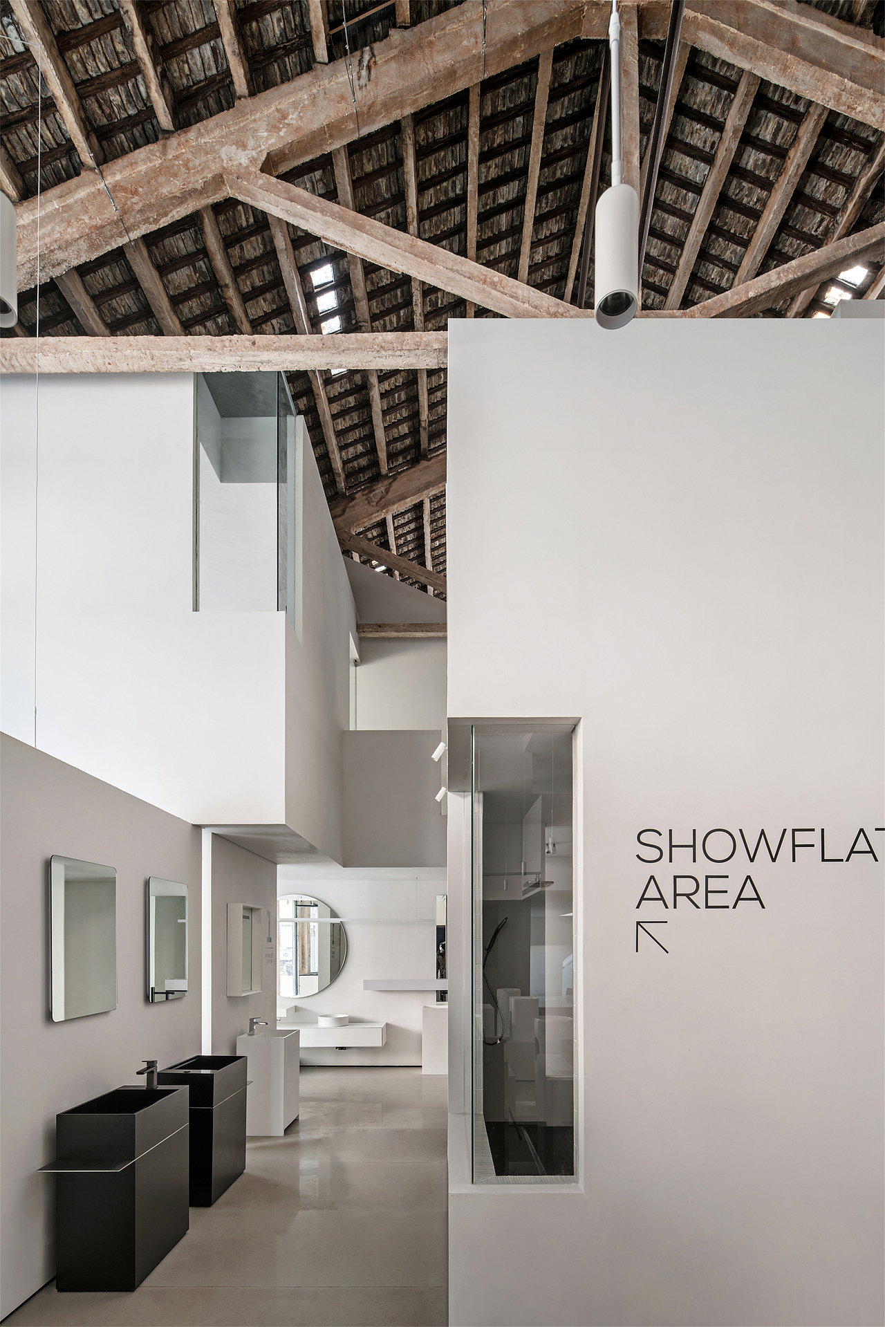 LEW丨厂房改造丨卫浴美学空间（图ZMzAwMjgxMjI4） - 商业空间设计 - 站酷设计师里与外创意原创素材 - 站酷ZCOOL