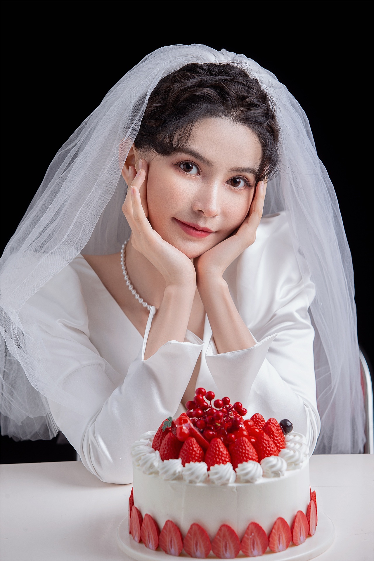 今天做泡泡公主啦！永远做公主👸🏻梦都被满足（图ZMzU2MzIwNDg0） - 时尚/艺术摄影 - 站酷设计师遇见YUJIAN原创素材 - 站酷ZCOOL