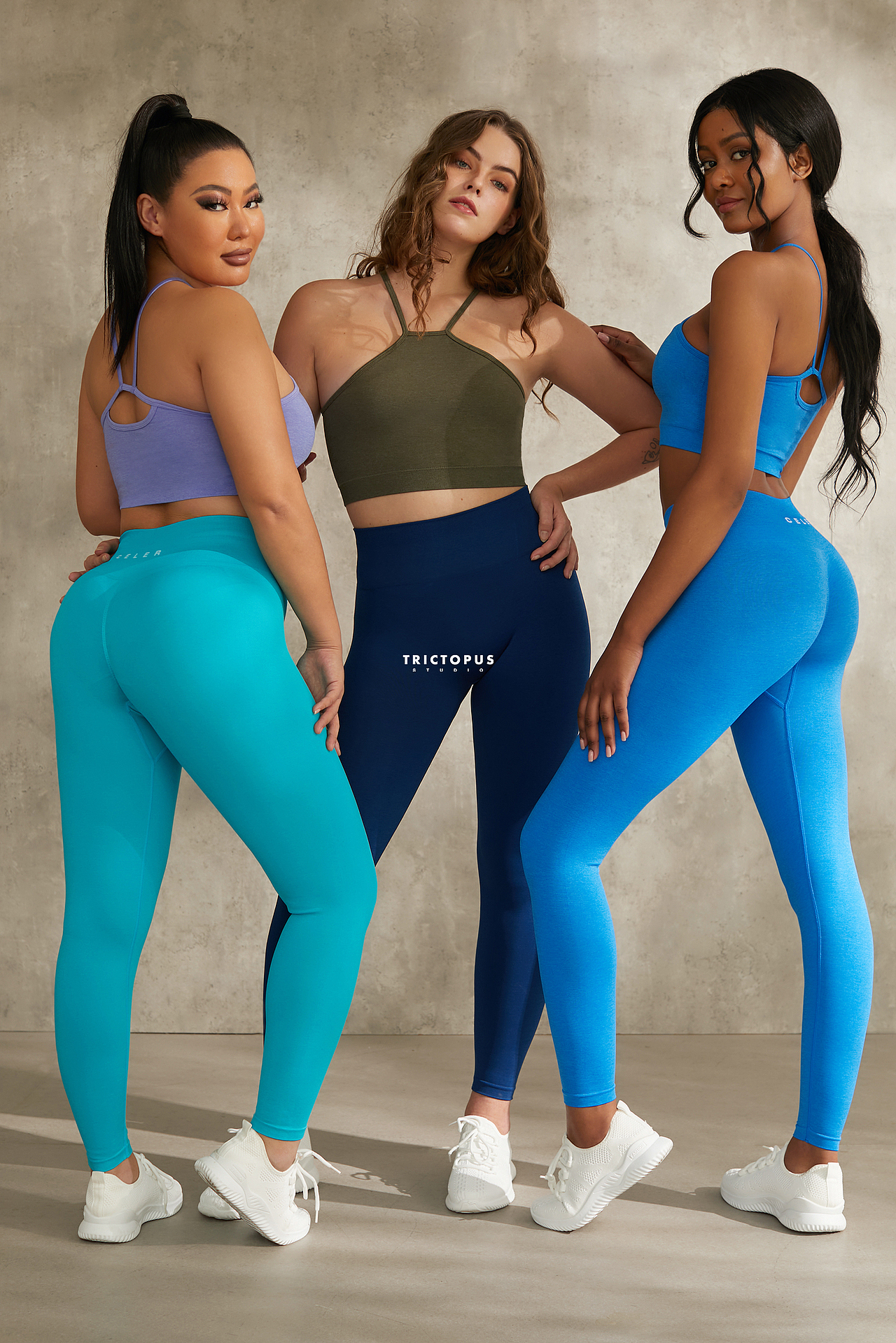 PUMIEY/跨境电商瑜伽服（图ZMzIyMTYzMTQ0） - 人像摄影 - 站酷设计师摄影张涛原创素材 - 站酷ZCOOL