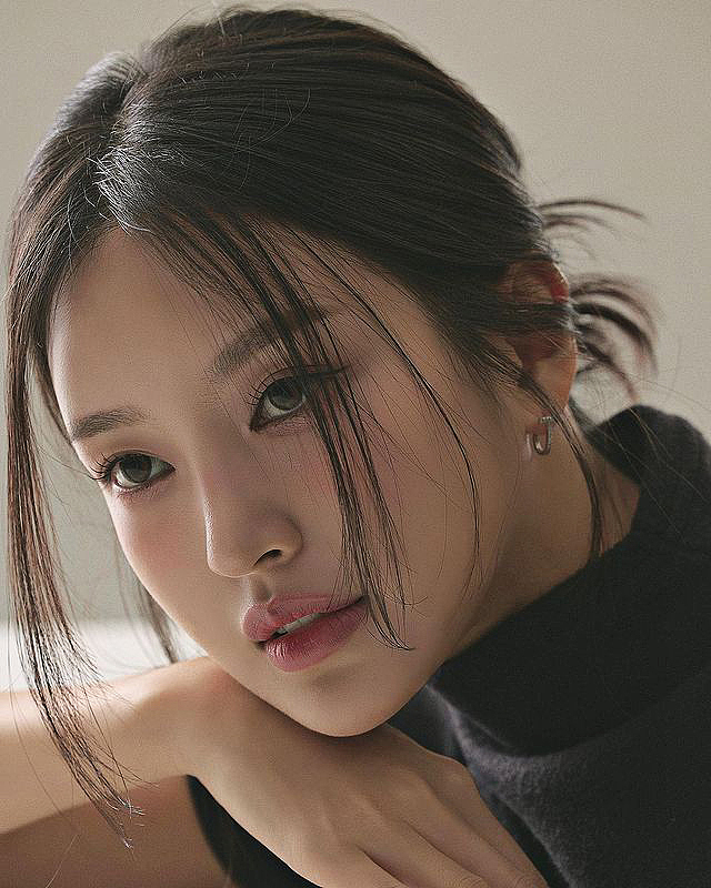 JND模特 | Cho Hee 極簡(jiǎn)風(fēng)穿搭（圖ZMzYxMDE2NTAw） - 時(shí)尚/藝術(shù)攝影 - 站酷設(shè)計(jì)師廣州杰迪韓國(guó)模特原創(chuàng)素材 - 站酷ZCOOL