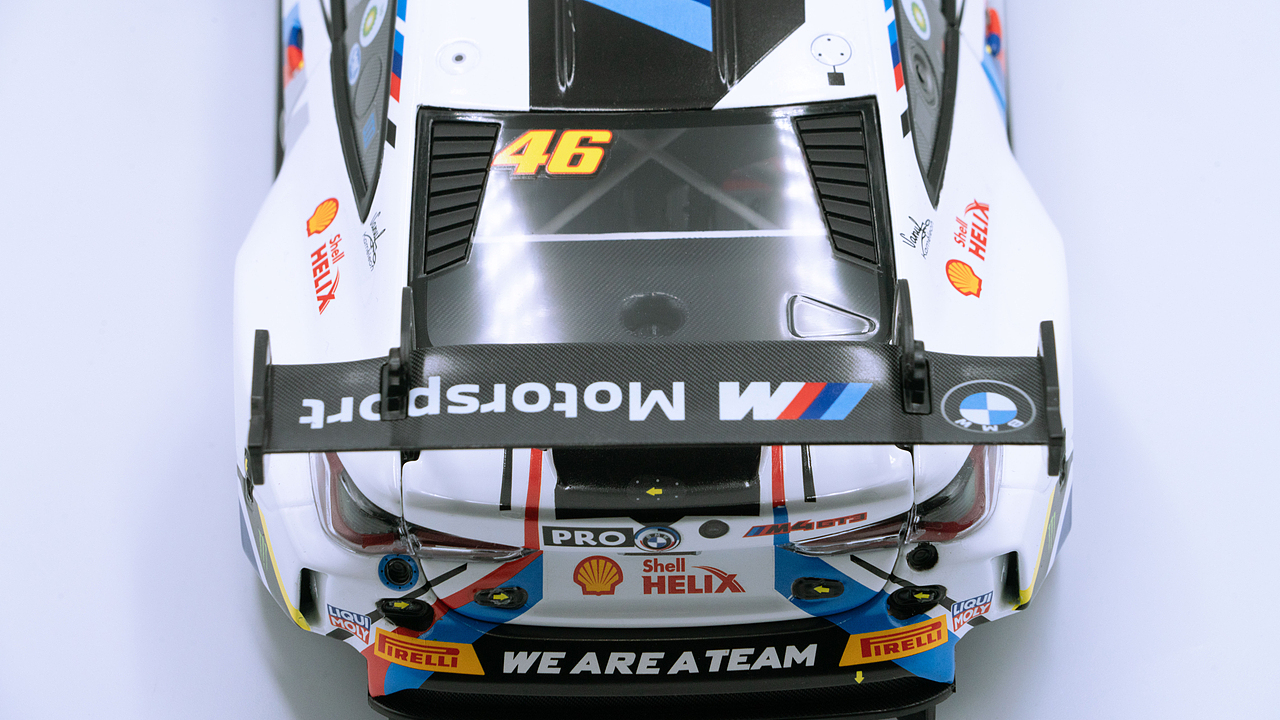 BMW M4 GT3 MINICHAMPS 1:18