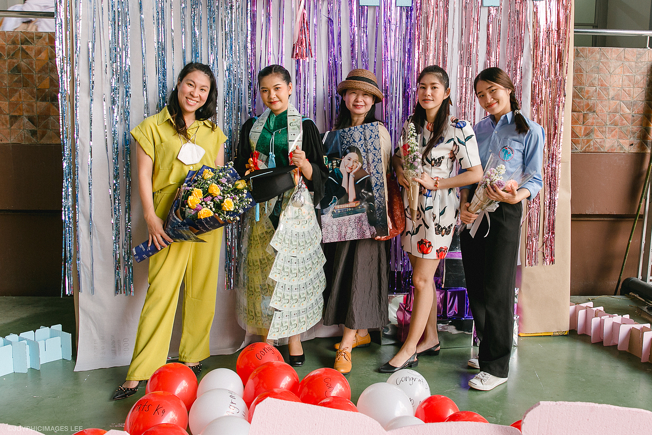 泰国的毕业典礼（图ZMzMyMTI4ODg4） - 人文/纪实摄影 - 站酷设计师钢叔原创素材 - 站酷ZCOOL