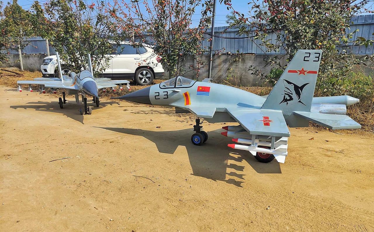 云南现代武器模型制作工厂