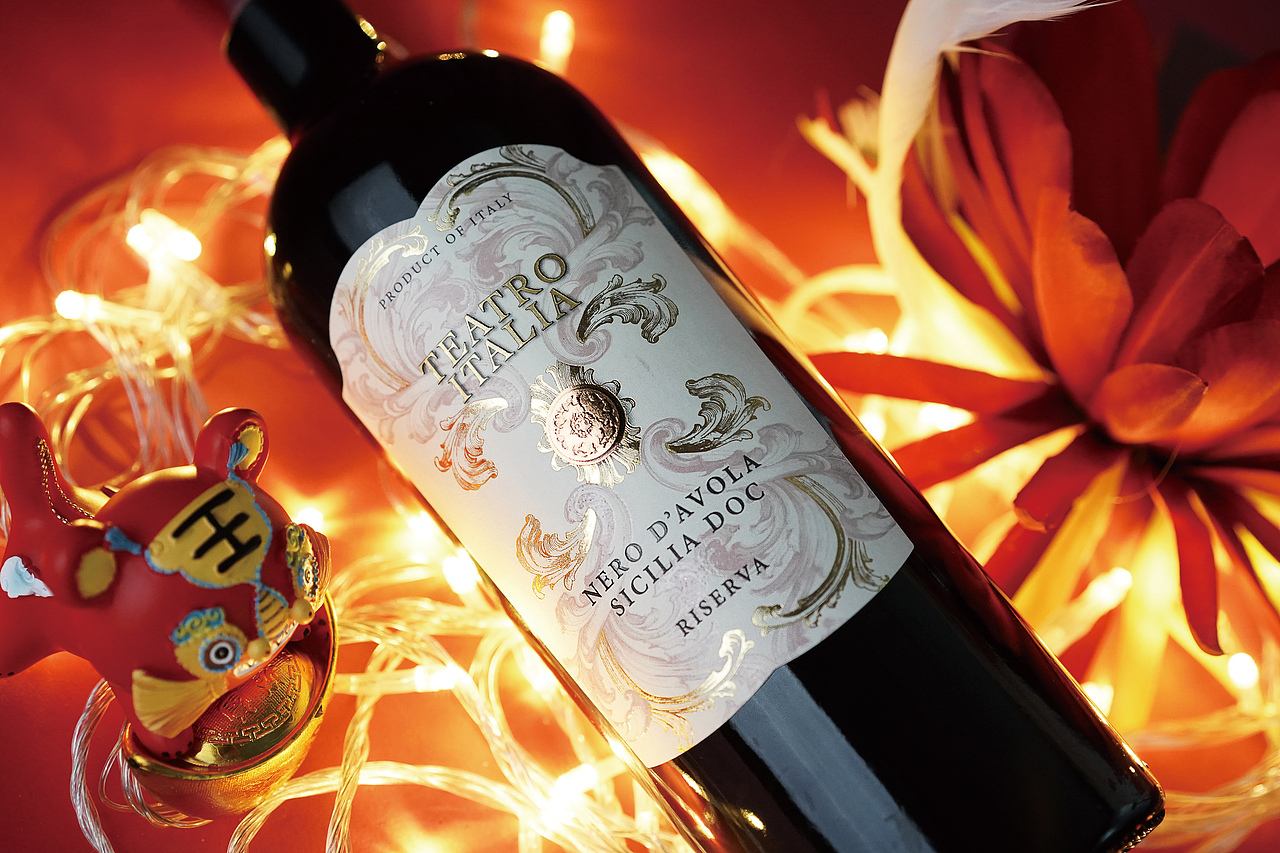 瓶子的多种拍法 - 2021-2022作品集（图ZMzEyNzIyNDgw） - 产品摄影 - 站酷设计师韋韋韋維斯原创素材 - 站酷ZCOOL