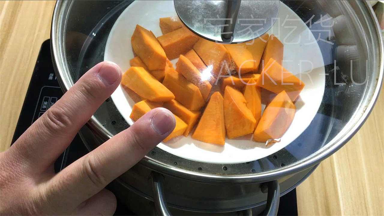 南瓜马拉糕,成品色泽金黄、香甜可口、Q弹有嚼劲。(图ZMzU2NjAyMzQw) - 美食摄影 - 站酷设计师宅家吃货JACKERLU原创素材 - 站酷ZCOOL