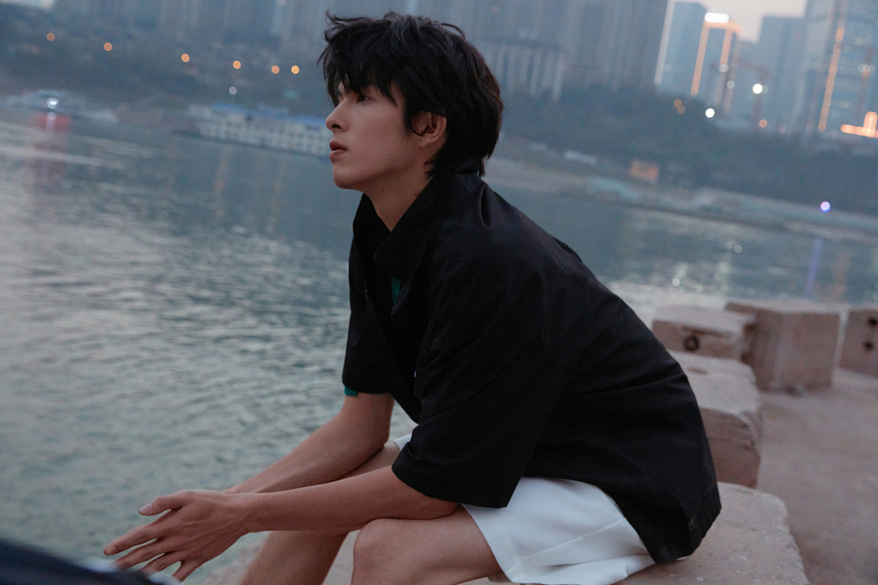 重庆户外人像后期（图ZMzMxOTM5OTI4） - 修图/后期 - 站酷设计师Z87283062朵拉原创素材 - 站酷ZCOOL