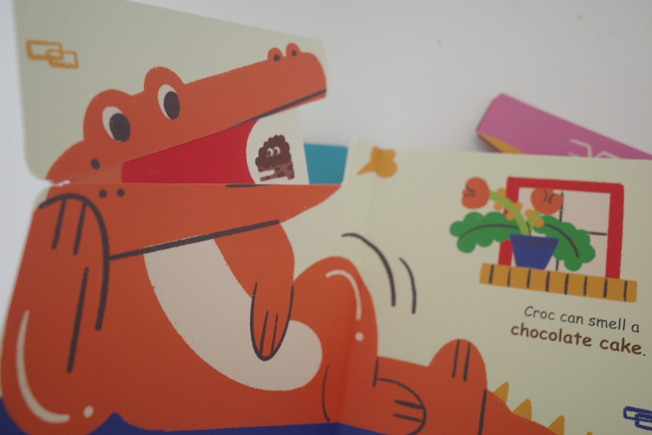 绘本设计——低幼五感互动绘本《yummy》