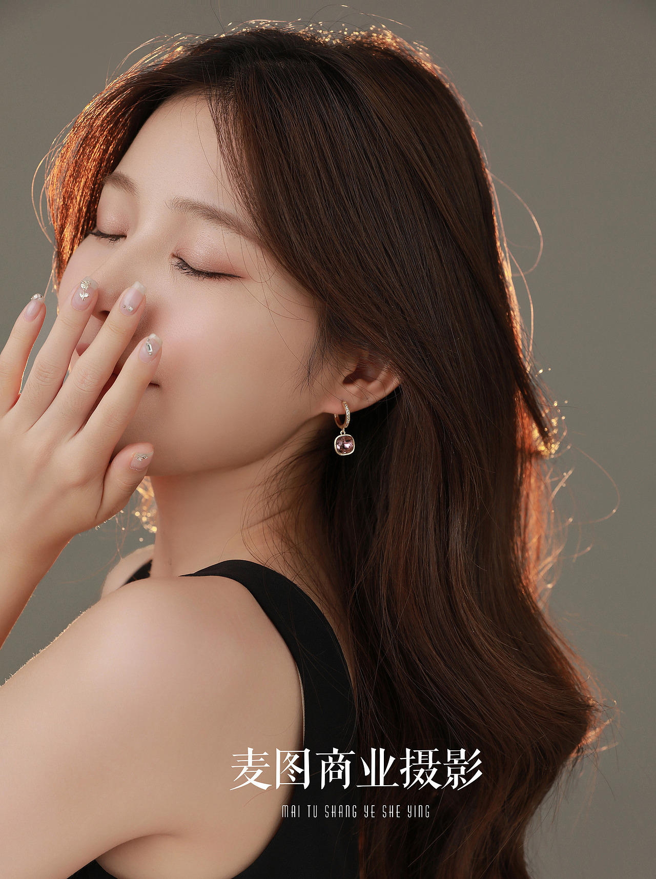 耳钉摄影模特服务（图ZMzE1MTE4MTc2） - 人像摄影 - 站酷设计师麦图商业摄影原创素材 - 站酷ZCOOL