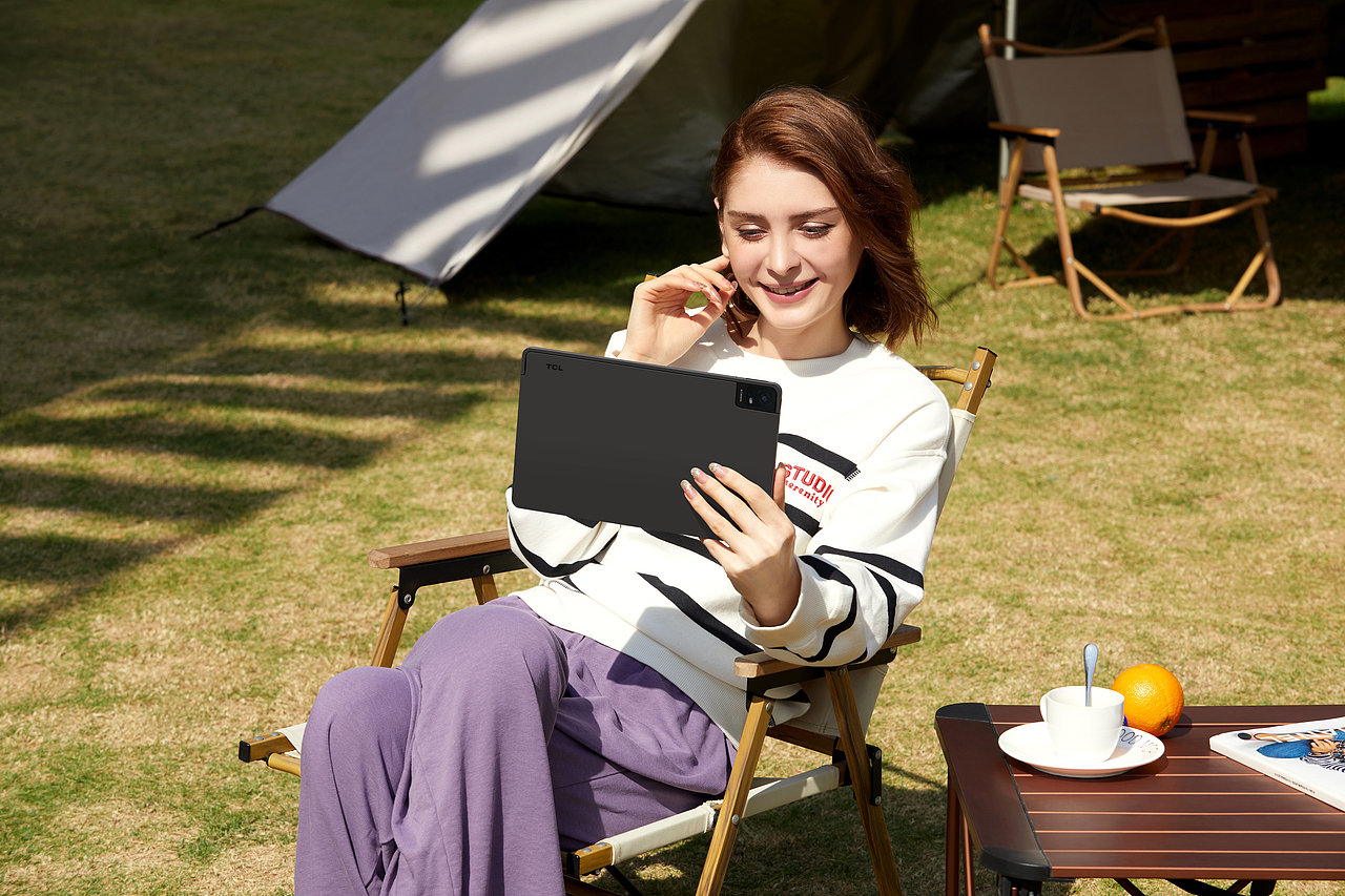 平板电脑图片拍摄（图ZMzcwMjAyMzQ0） - 时尚/艺术摄影 - 站酷设计师瑞格Bobby原创素材 - 站酷ZCOOL