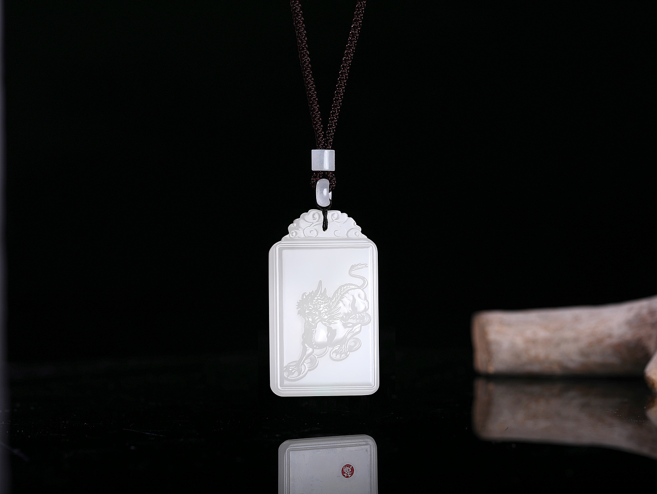 【饰品/玉石吊坠/羊脂白玉/静物摄影】