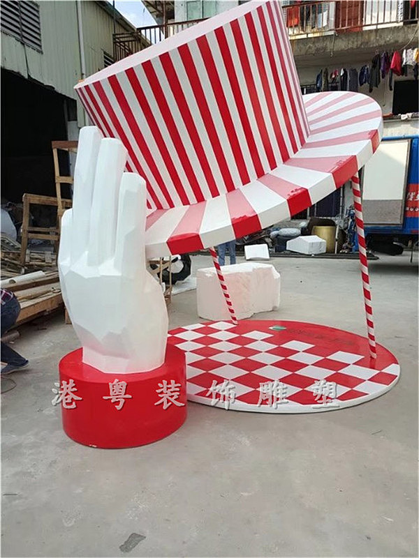 玻璃钢卡通雕塑摆件