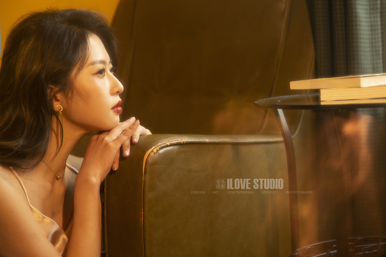 爱乐摄影原创写真作品——《Mrs.潘》