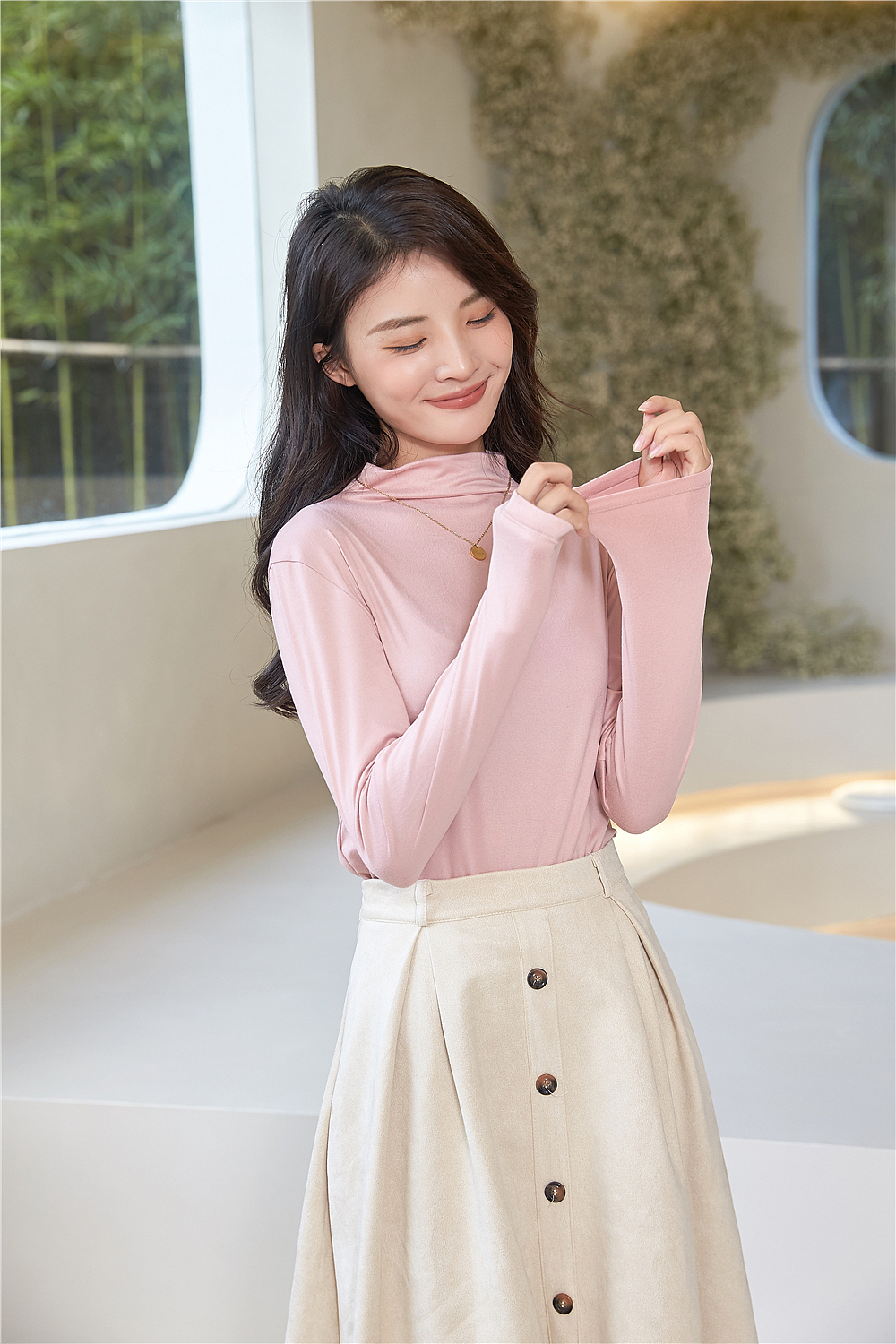 义乌打底衫女模拍摄,居家实景模特拍照公司