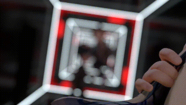 《超级QQ秀》x《中国李宁》联动