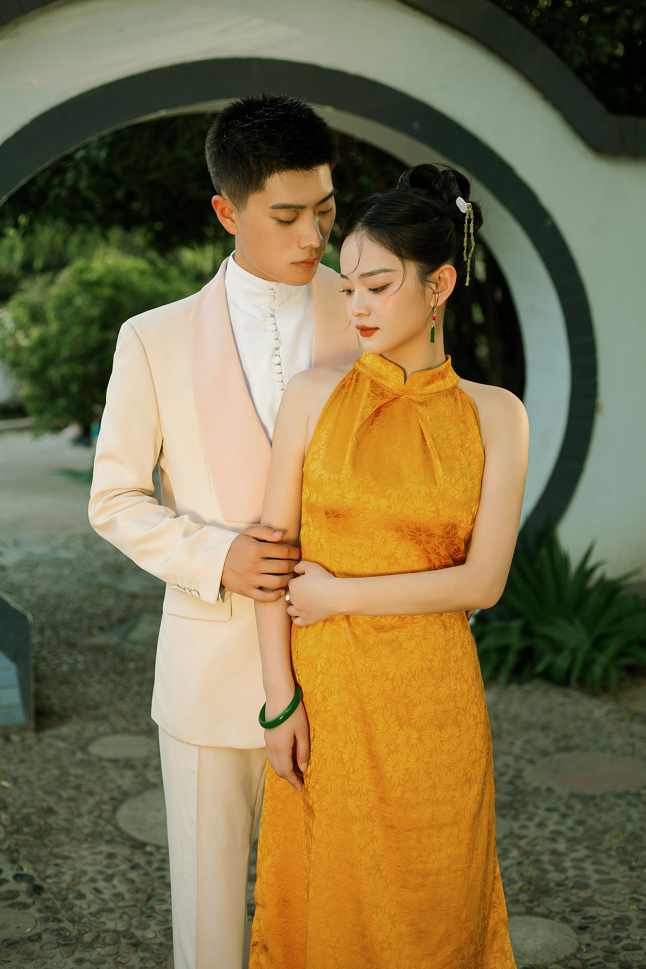 琪琪和鹏飞的婚照