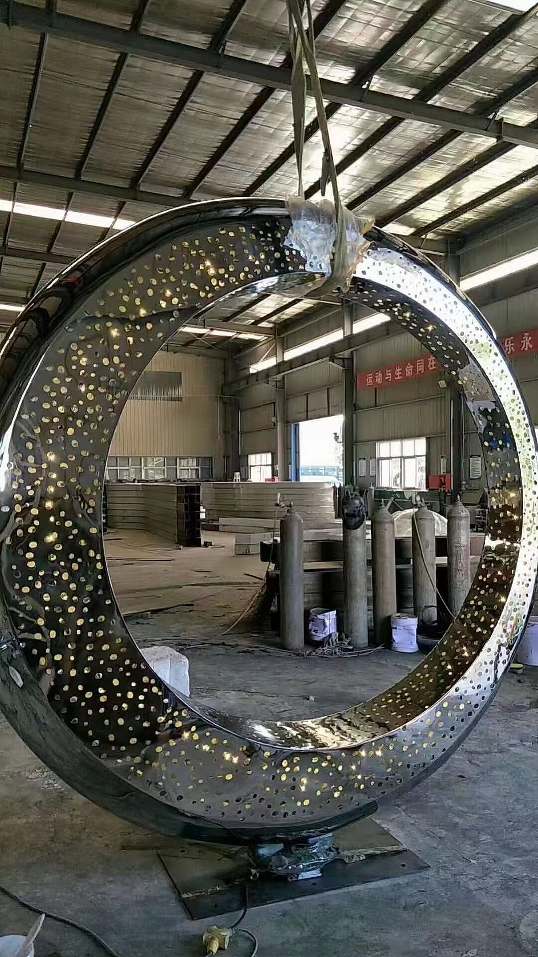 室内室外异型不锈钢装饰圆环水滴雕塑鱼跃龙门