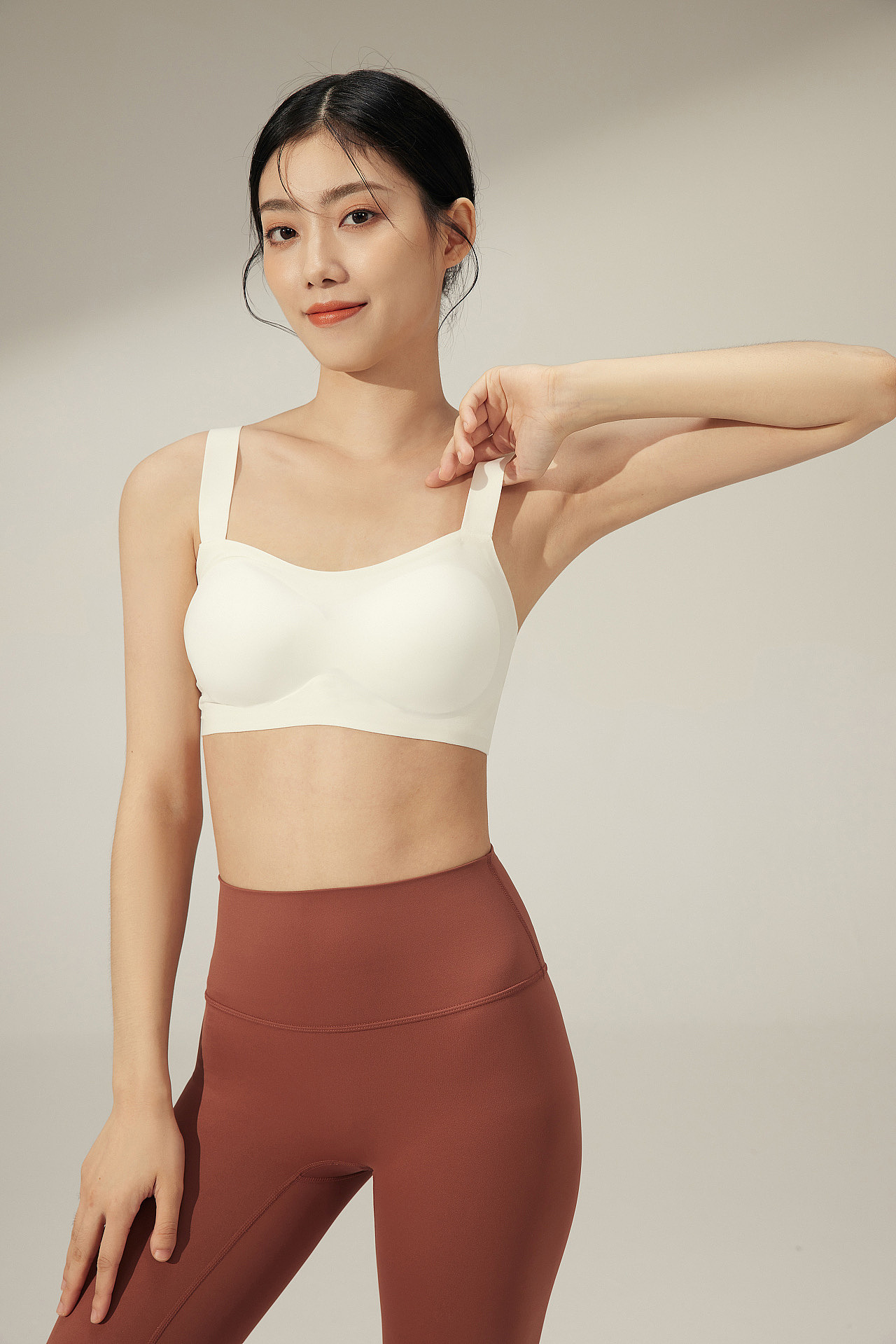 开始期待夏天了--KoKoYaYa瑜伽服拍摄（图ZMzM3NTYxNjYw） - 时尚/艺术摄影 - 站酷设计师灵度摄影studio原创素材 - 站酷ZCOOL